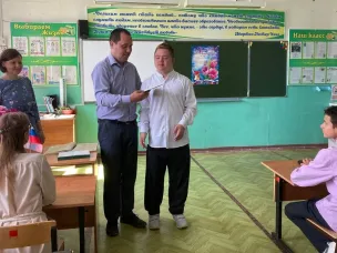 Вручение свидетельств ​ об окончании обучения